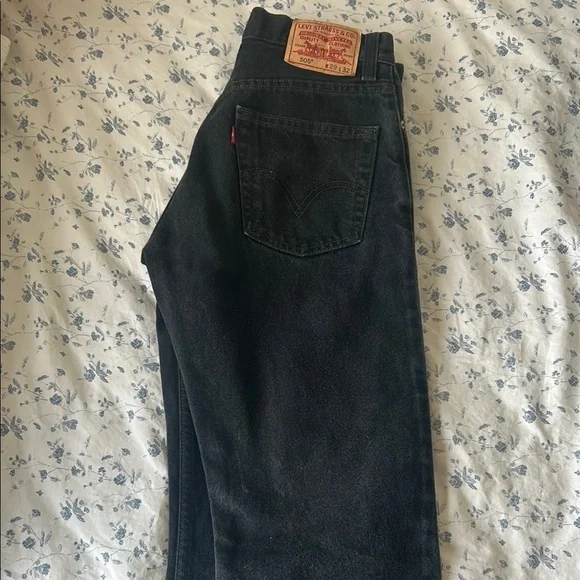 Levi's Black Denim Jeans - Picture 3 of 3